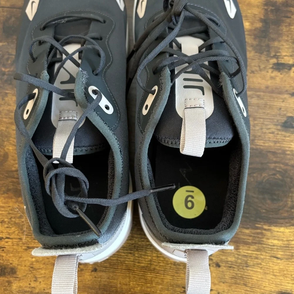 Nike Women's Air Max Dia Casual Sneakers from Finish Line - Picture 10 of 15